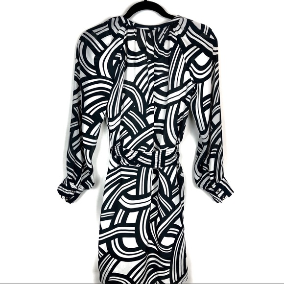 Banana republic long sleeve  belted dress. Size 0 - Picture 4 of 8